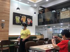 -佰搭果·广式茶餐厅(西华路店)