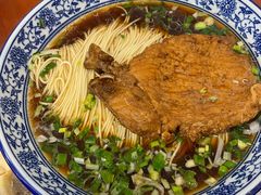 五香大排面-伟记奥面馆(养育巷店)