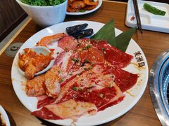 烤肉拼盘-美洲岛烤肉自助餐厅