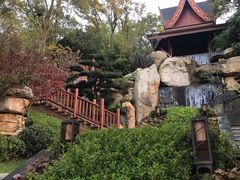 -七彩云南古滇温泉山庄