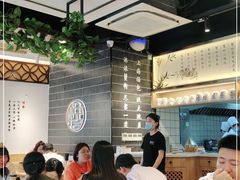 大堂-馋三尺蟹粉小笼(人民广场店)