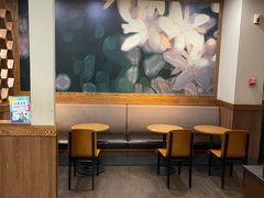 大堂-星巴克(无锡百联奥特莱斯店)