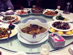 幸福绿洲生态美食广埸-幸福绿洲美食广场