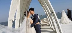 -现代经典婚纱摄影