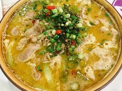 酸汤肥牛-廖老妈蹄花(中海国际店)