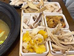 -菌乡缘·野生菌蒸汽鱼火锅(江边夜市店)