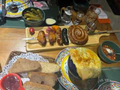 -米德维奇俄式西餐厅(西六道街店)