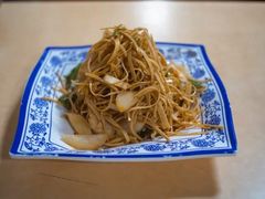 -乡府肉丁水饺(环山路店)