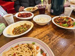 -歹歹的加个面过油肉拌面
