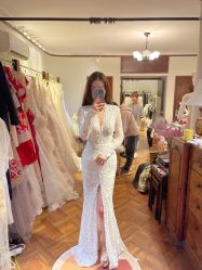 -Flora婚纱礼服定制租赁店