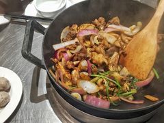 -胡须佬鸡煲四季火锅店(石厦西村直营店)
