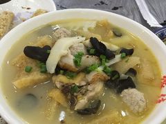 -侬佳蒸菜馆(听潮店)