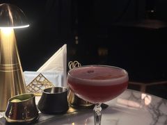 -OZONE 顶楼酒吧(香港丽思卡尔顿酒店)