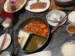 -热火朝天鲜切牛肉火锅(南强街巷店)