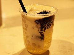招牌白雪黑糯米冰粉-甜心闲生传统手工冰粉(太古里店)