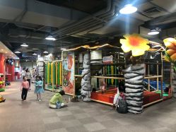 -玩元素·家庭游乐成长中心(香格里拉店)