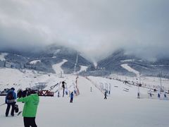 -鳌山滑雪度假区