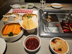 -海底捞火锅(珠影星光城夜宵主题店)