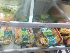 -全家便利店(莲花池东路店)