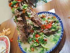 夜市网红火山排骨-曼谷食堂·泰国家庭料理(丹桂路店)