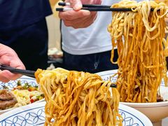 -李与白包子铺(桐梓林店)