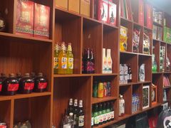 -果松木炭酸菜铜火锅·外婆参鸡汤