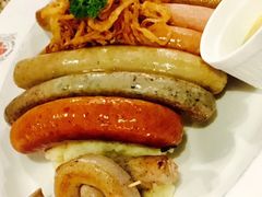 香肠拼盘-皇冠自酿啤酒坊(中国红街5号楼店)