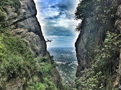-玻璃桥景区石牛寨