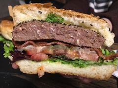 -HIGH FIVE哈福手工汉堡(桂林路店)