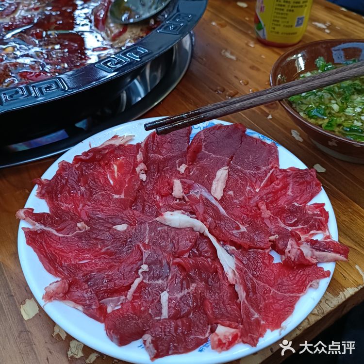 成都卡卡角角的网红火锅店-麒正火锅店