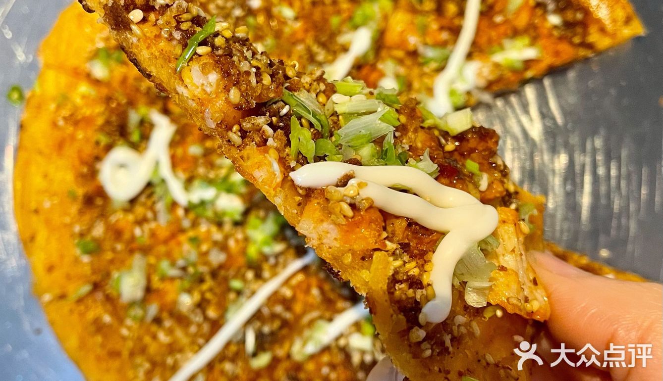 腌鸡排剩余的面糊变成披萨🍕[胜利][胜利][胜利]