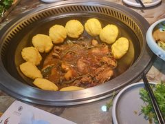 -锅老头海鲜铁锅炖