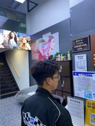 点击看大图 -藤野造型专业烫染接发