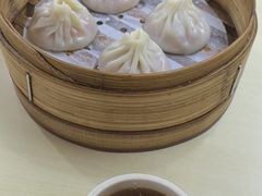 -莱莱小笼·乔艾