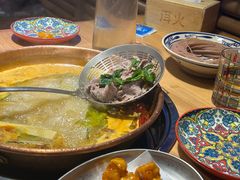 -洱火云南酸菜牛肉火锅(石景山当代商城店)