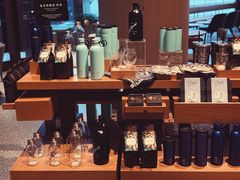 -星巴克臻选(上海合生汇1F店)
