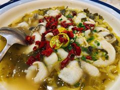 酸菜青柠鱼片-阿锋鲍鱼酒家美食汇(华安店)