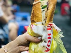-Bánh Mì Huynh Hoa