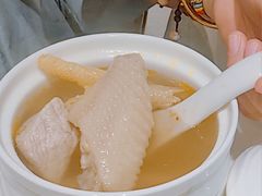 黄豆鸡脚汤-粤来记·啫啫煲·点心(日月光店)