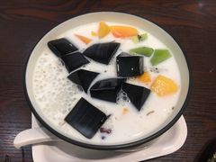 芋圆芒果龟苓宝-香港龟正盅 手作糖水甜品龟苓膏(千灯湖环宇城店)