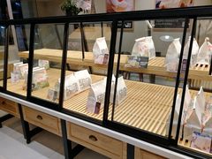 面包甜点陈列柜-爸爸糖吐司面包(南京鼓楼龙江店)