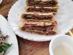 -溢心园香河肉饼总店
