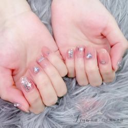 -莉娜美睫·穿戴甲