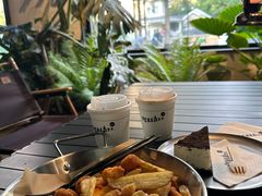 -J Create城市露营咖啡·简餐·宠物(上海动物园店)