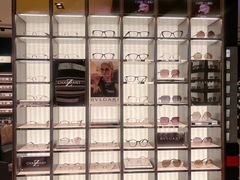 -LensCrafters亮视点(东方新天地店)