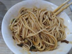 -叶伟胡辣壳面(两路口店)