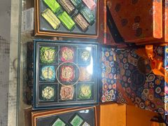 -VENCHI 闻绮(北京国贸商城店)