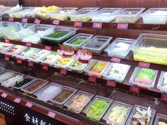 -小蛮椒麻辣烫·麻辣拌(青浦宝龙店)