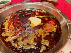 -山城年华老火锅(玉林店)