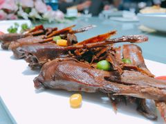 -沁园春酒店(沿河街店)